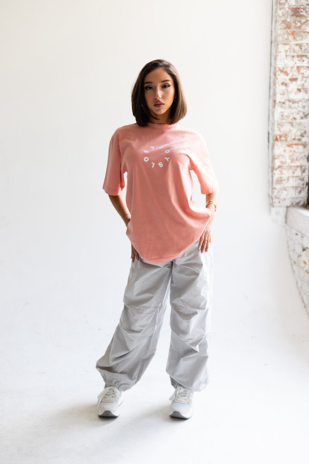 “NONSTOP” PREMIUM OVERSIZED TEE IN CORAL